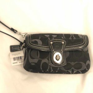 NWT Coach Legacy Signature Capacity Flap Wristlet